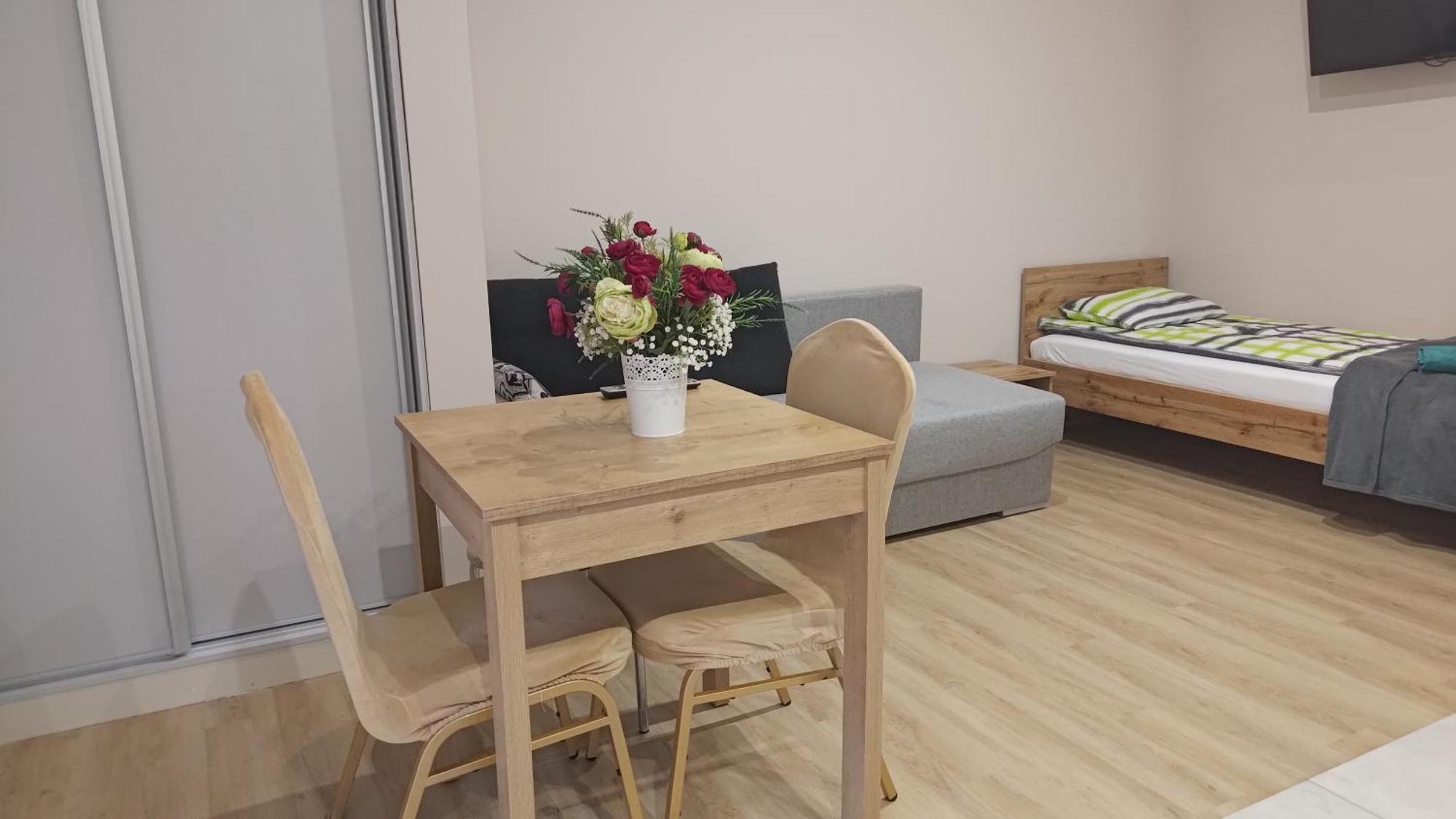 Apartamenty Stara Piekarnia Slawatycze Ngoại thất bức ảnh